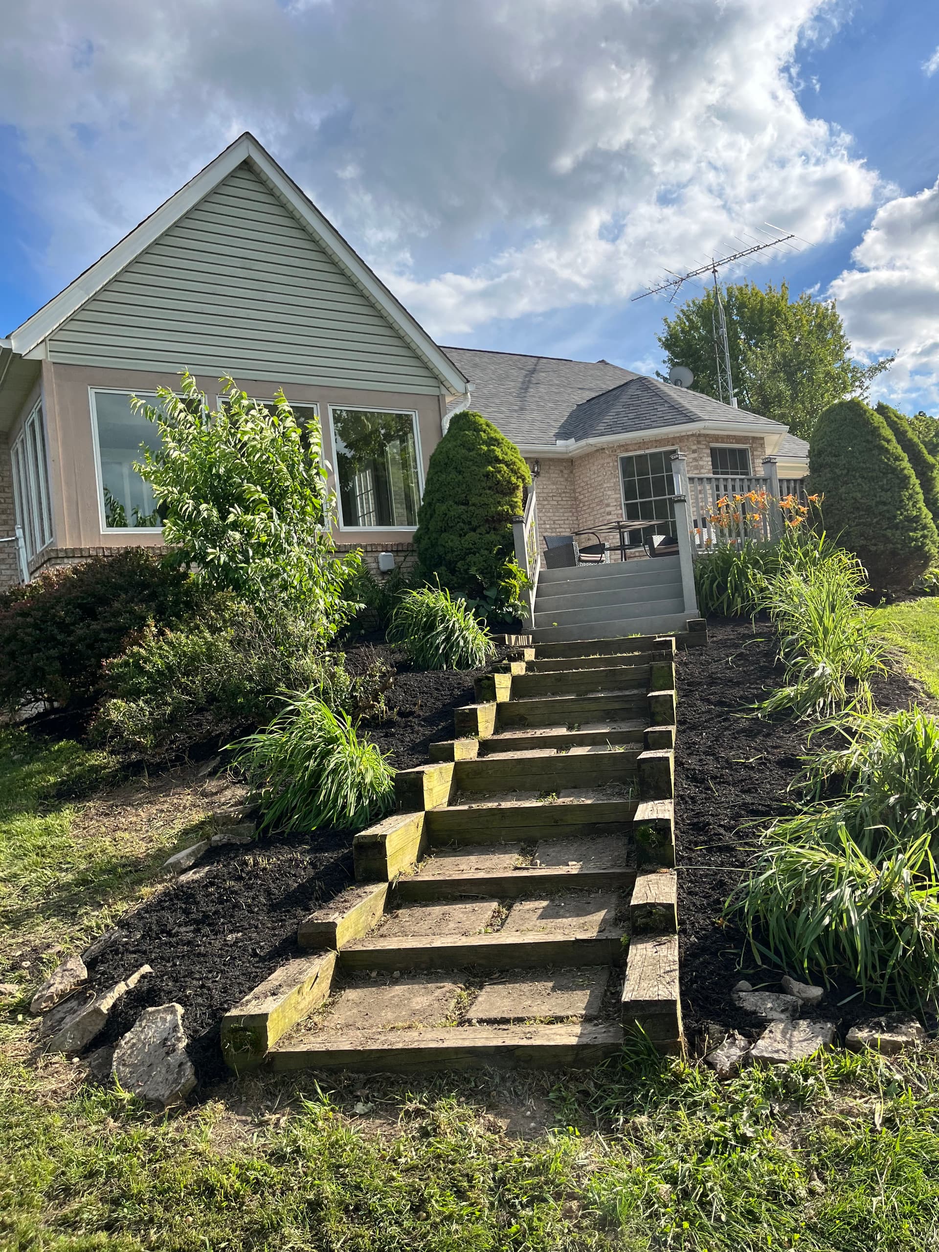 Gallery photos for Landscaping Cleanup and Mulch Refresh in West Liberty: Image #6