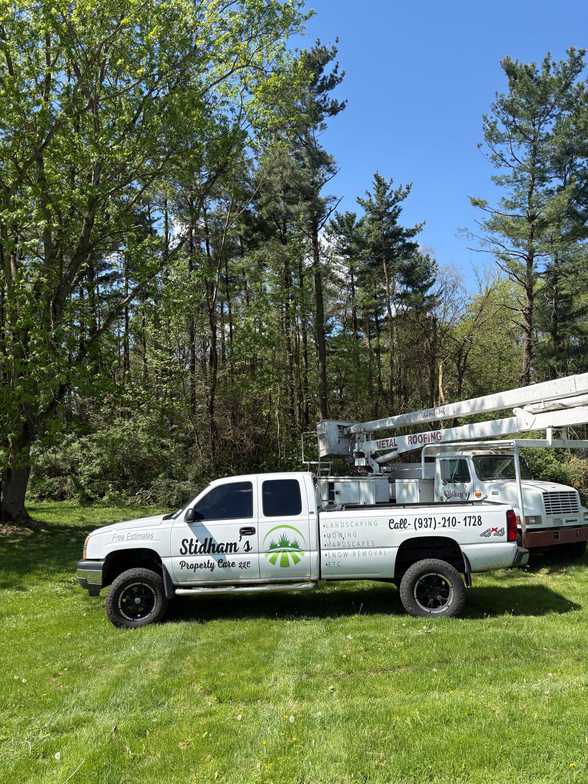 Gallery photos for Emergency Storm Tree Removal Across Champaign and Logan Counties: Image #1