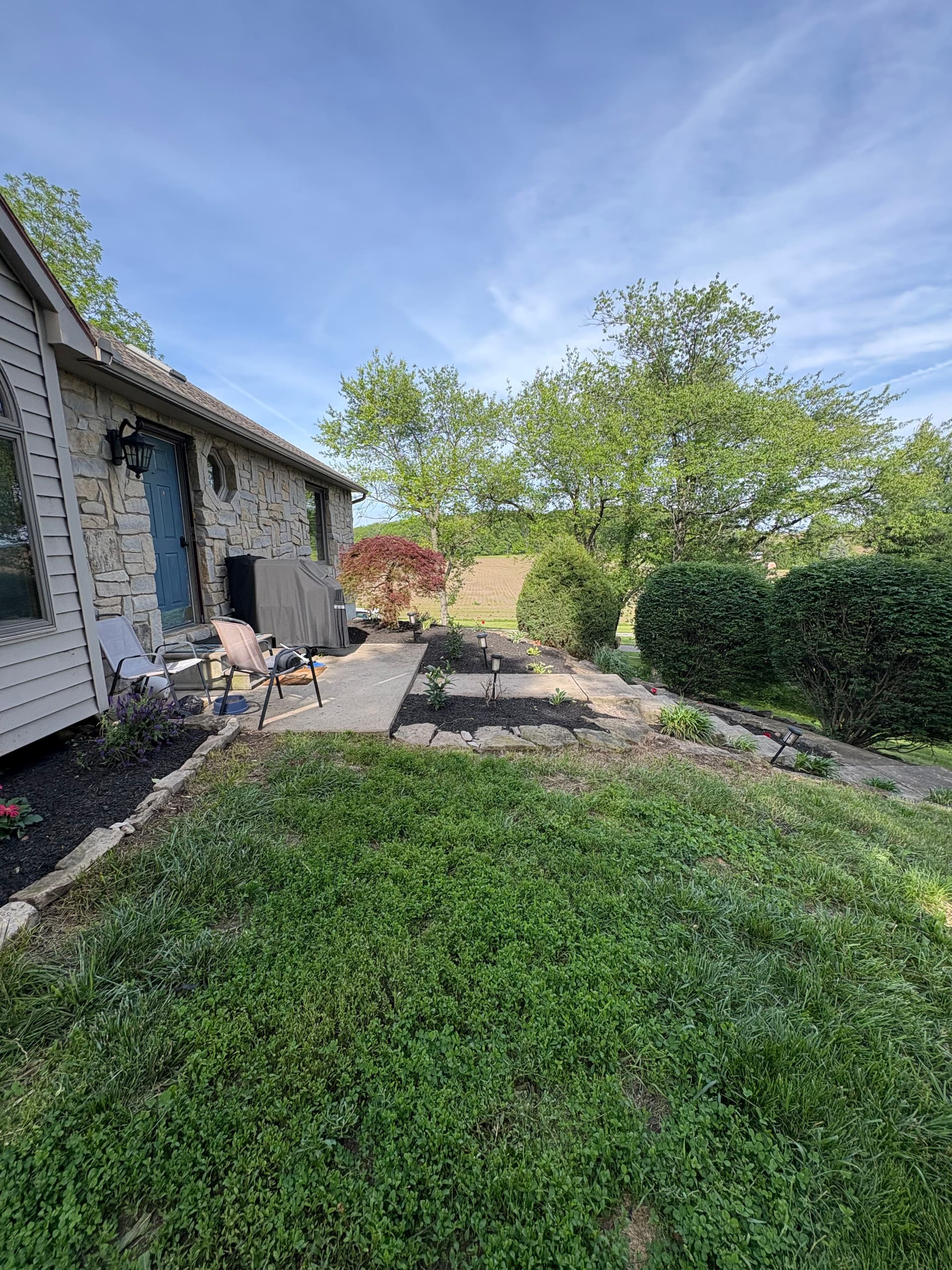 Gallery photos for Curb Appeal Cleanup on a Home Heading to Market: Image #5
